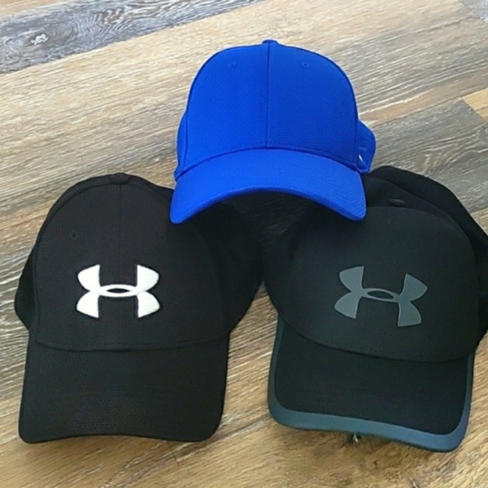 🛑SOLD🛑SOLD🛑SOLD🛑 3 Under Armour hats